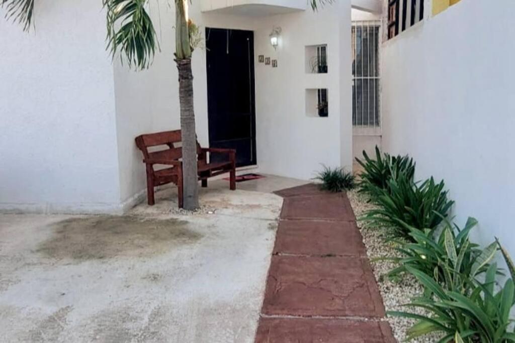 Casa en Puesta del Sol/Excelente Ubicación/2 Hab/Wifi/Netflix/Super comoda Vila Mérida Exterior foto